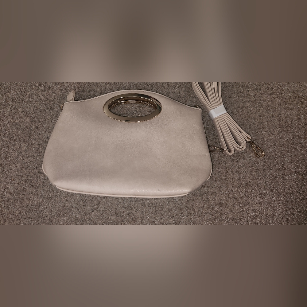 Light cream clutch